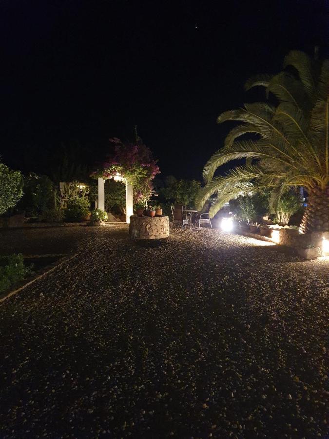 Appartamentos Michel Dos San Ferrán de ses Roques Esterno foto