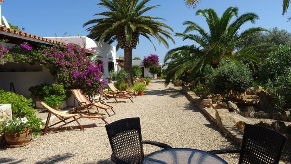 Appartamentos Michel Dos San Ferrán de ses Roques Esterno foto